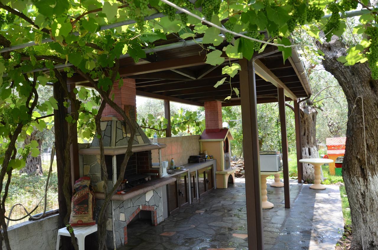 Hotel Maria Chrysi Ammoudia Bagian luar foto
