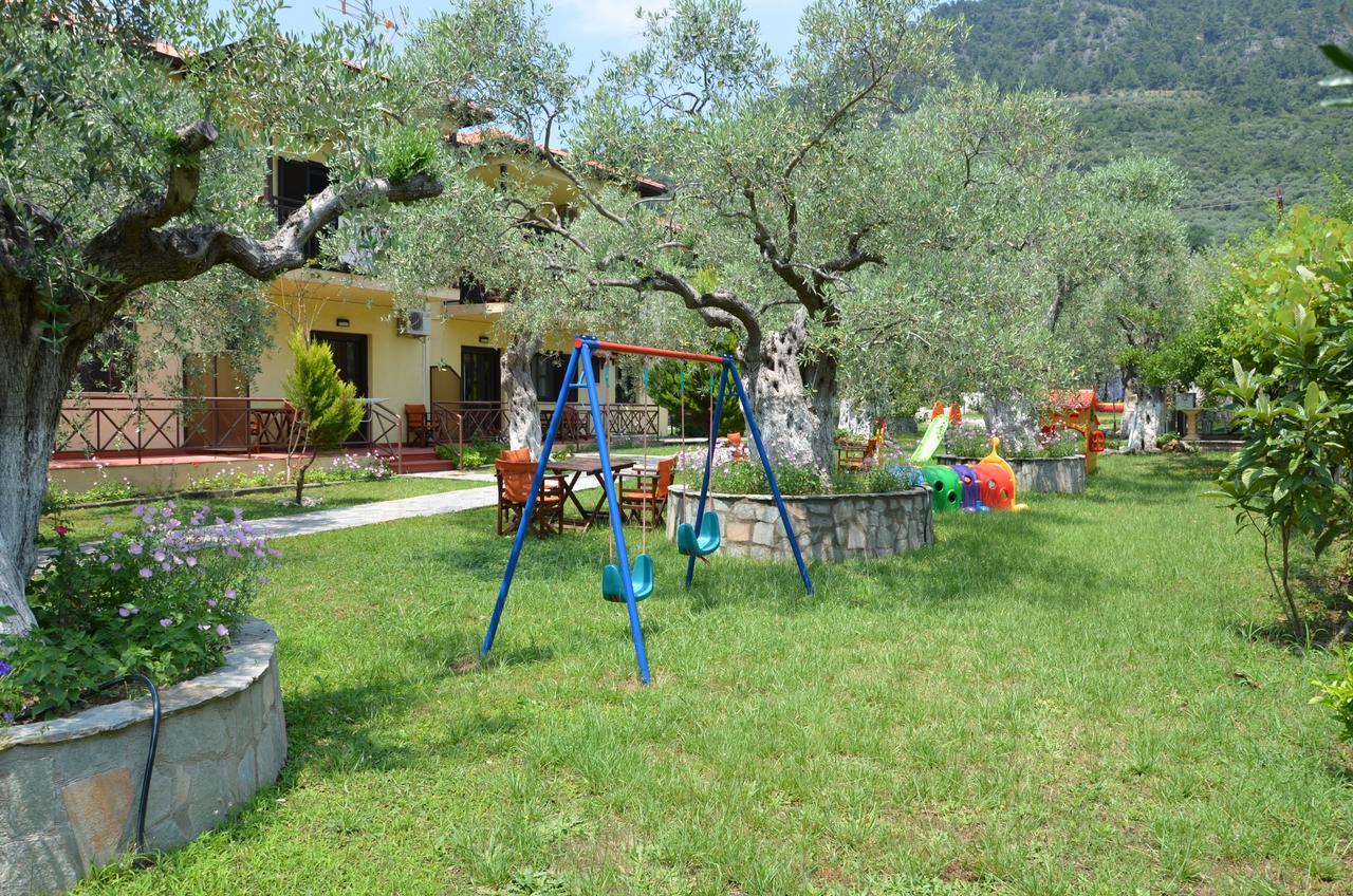 Hotel Maria Chrysi Ammoudia Bagian luar foto