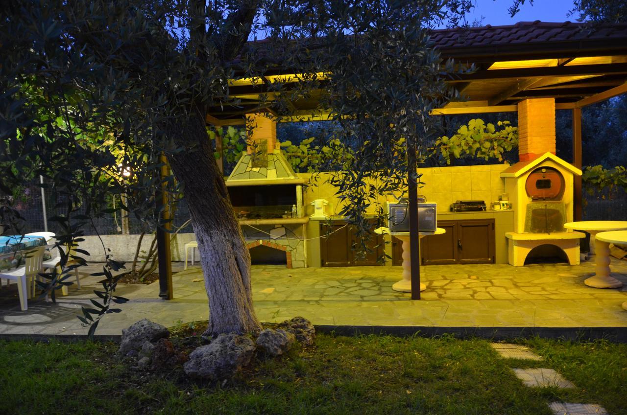 Hotel Maria Chrysi Ammoudia Bagian luar foto