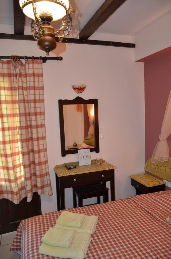 Hotel Maria Chrysi Ammoudia Bagian luar foto