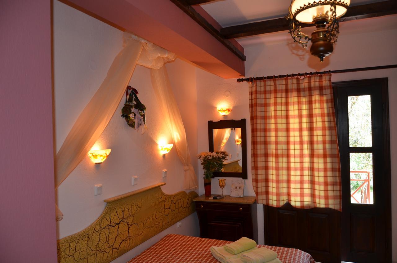 Hotel Maria Chrysi Ammoudia Bagian luar foto