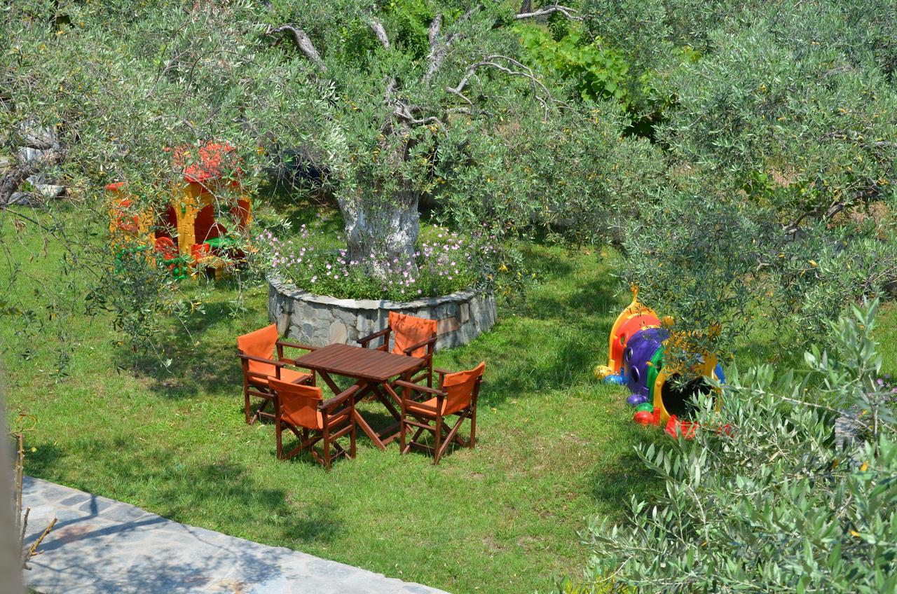 Hotel Maria Chrysi Ammoudia Bagian luar foto