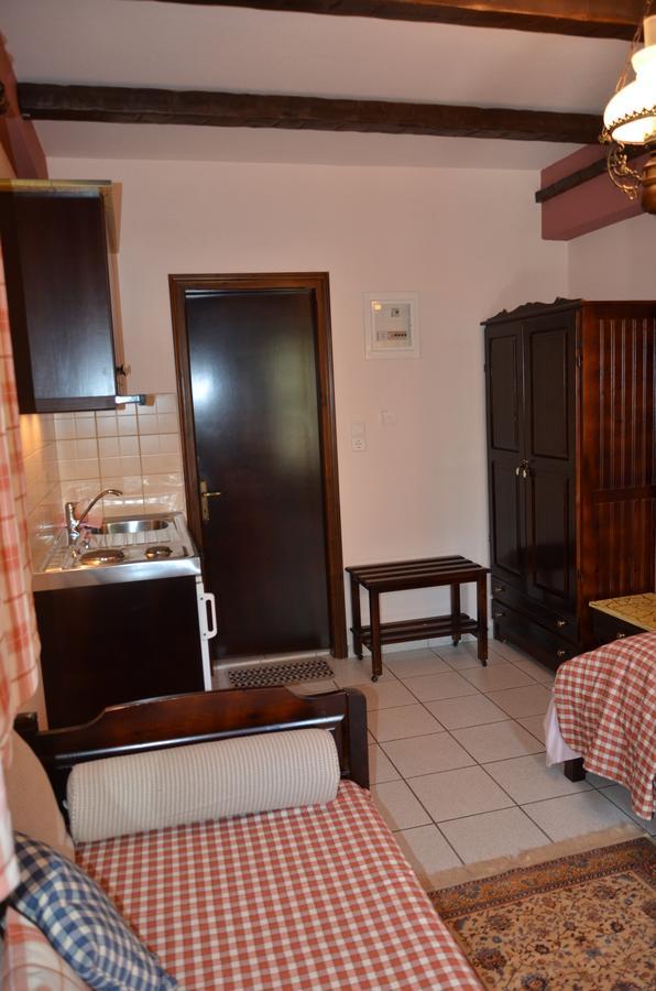 Hotel Maria Chrysi Ammoudia Bagian luar foto